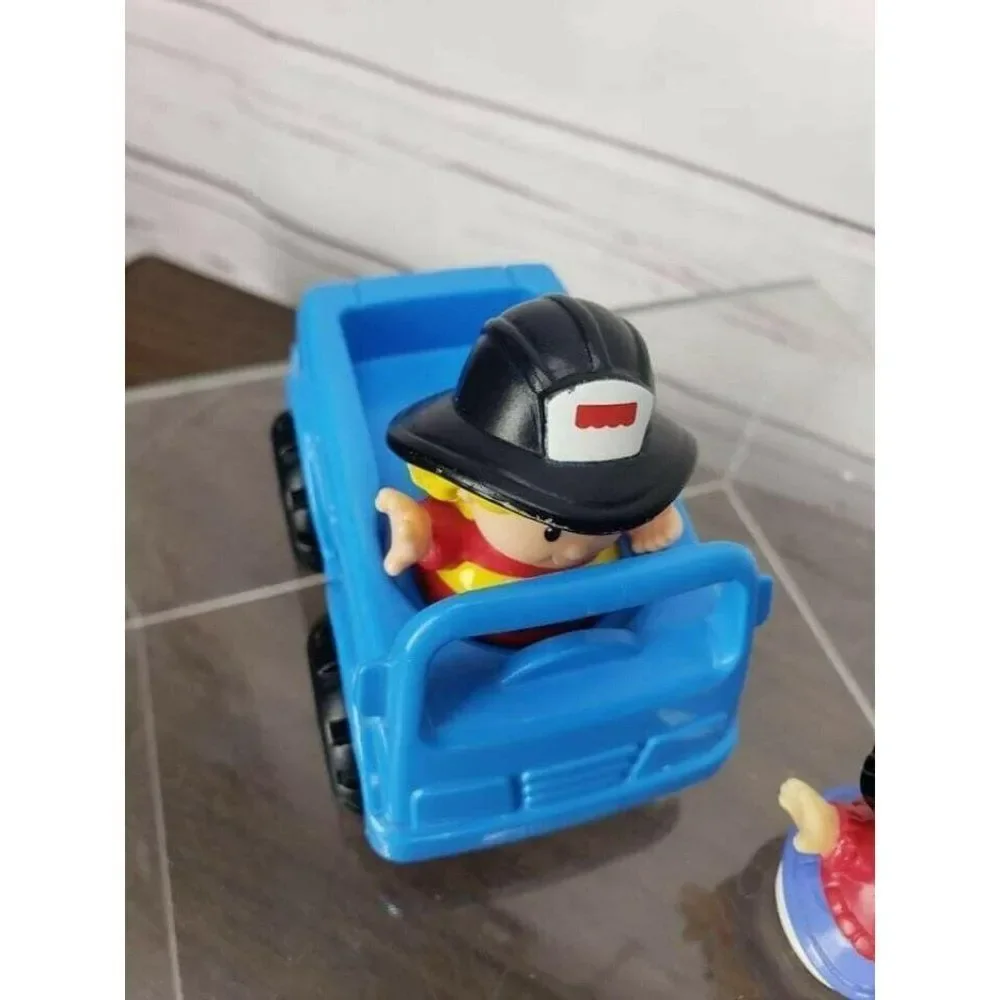 fisher price little people asian‎ boy little girl fireman with blue car
